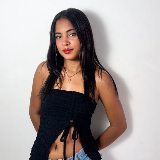 AnnieRosy online shows image