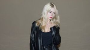 AnnikaWilly preview