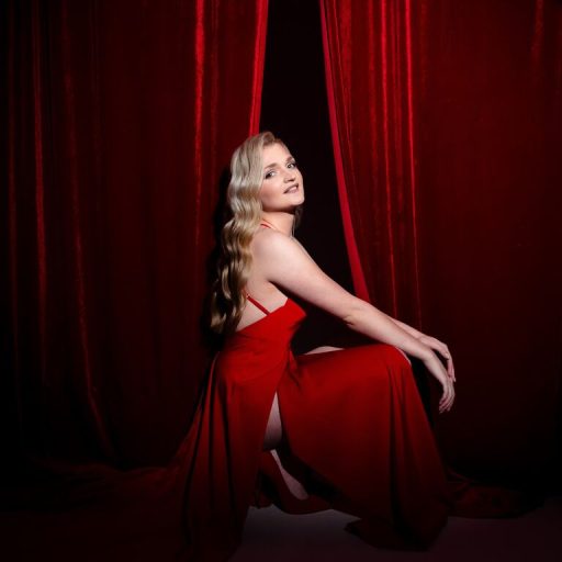 AnnyRaii pictures toy image