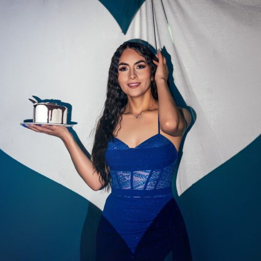 AnnyeNichols recorded live image