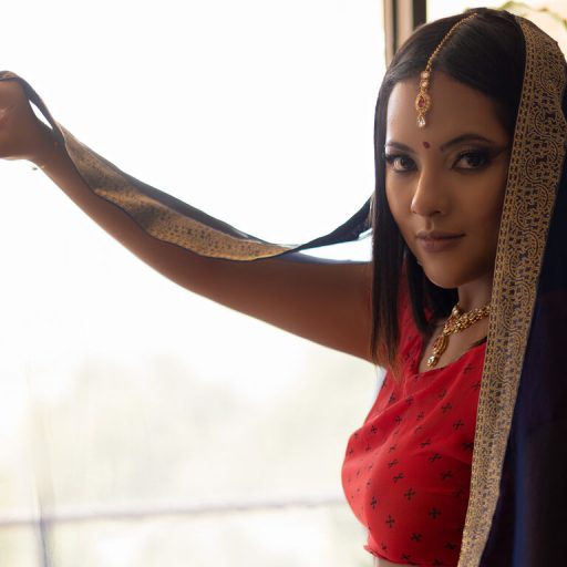 AnoukChopra ass vibrator image