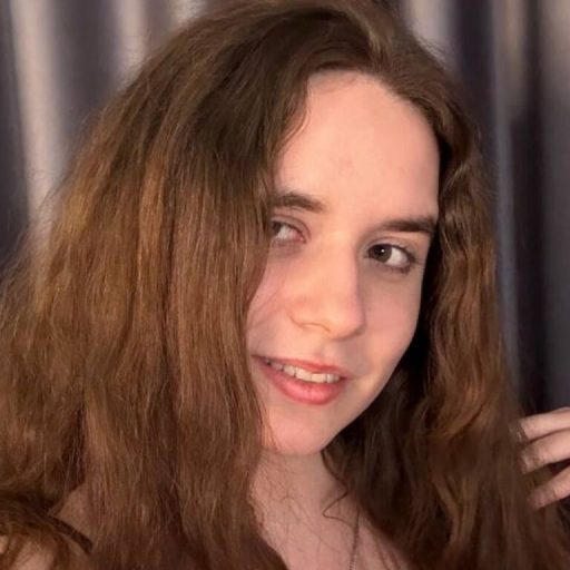 AprylPendegraft cam naked image