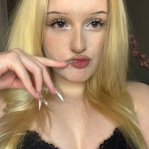 AriaElvie webcam free image