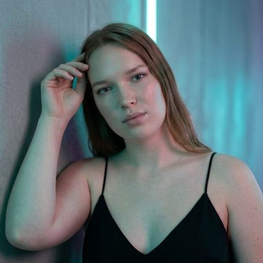 AriaeVale cam naked image