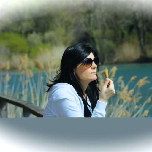 Ariana vibrator lj image