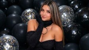 ArianaFels preview