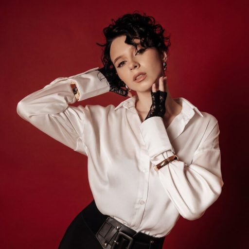 ArinaKubrick ass vibrator image