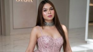 AshaAddison pictures toy image