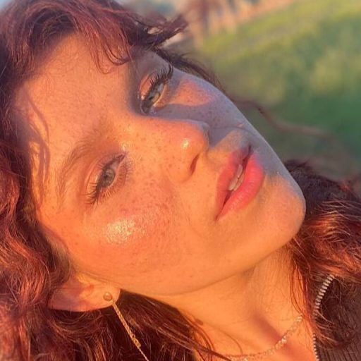 AstridChing cam naked image