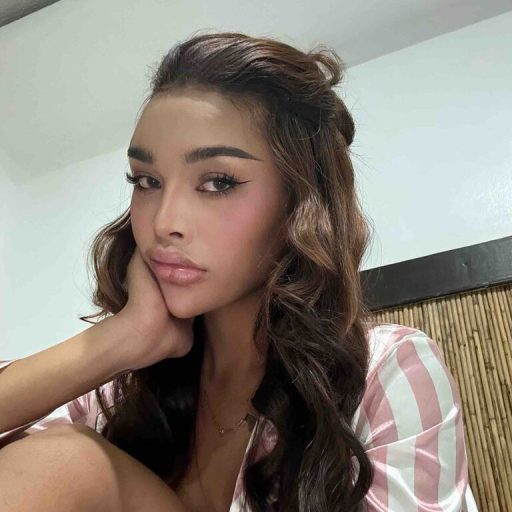 AubreyAmurri online shows image