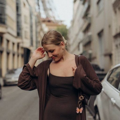 AuroraAkesnes free dildo image