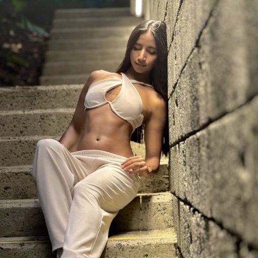 AvaMathers cam naked image