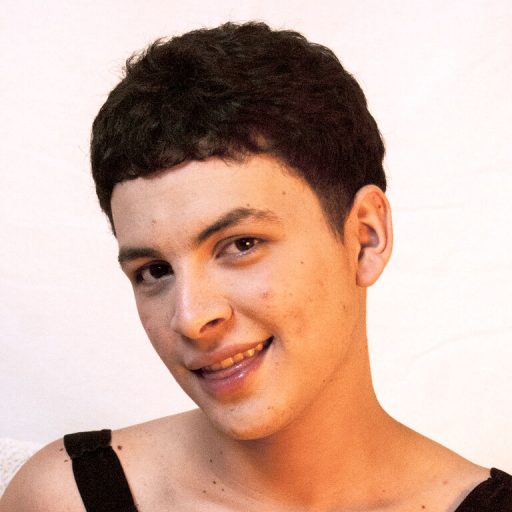AxelLaciel cam naked image