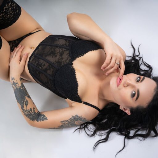 AylinRees live video image