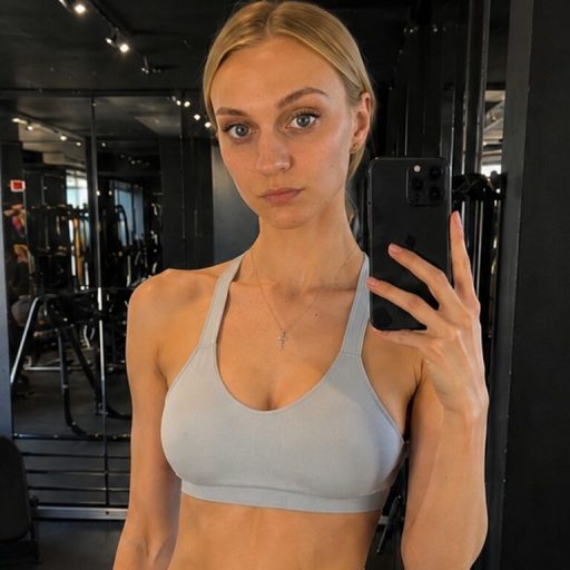 BeckieGuerro recorded live image