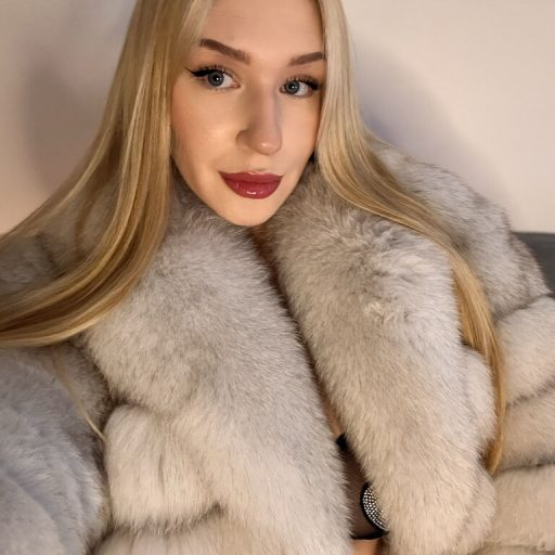 BellaBronze strip amateur image