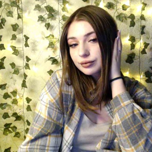 BellaBunny shows recorded image