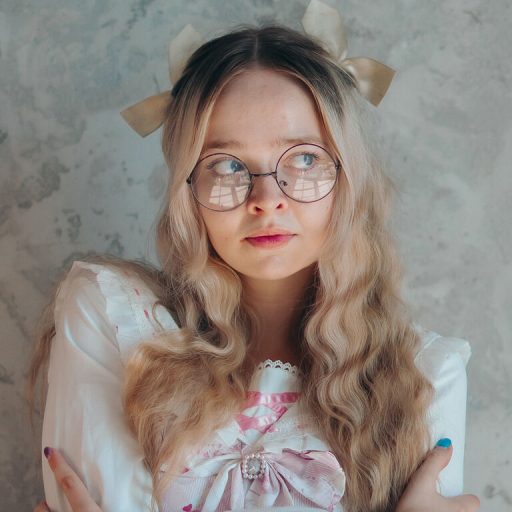 BellaMorley pussy show image