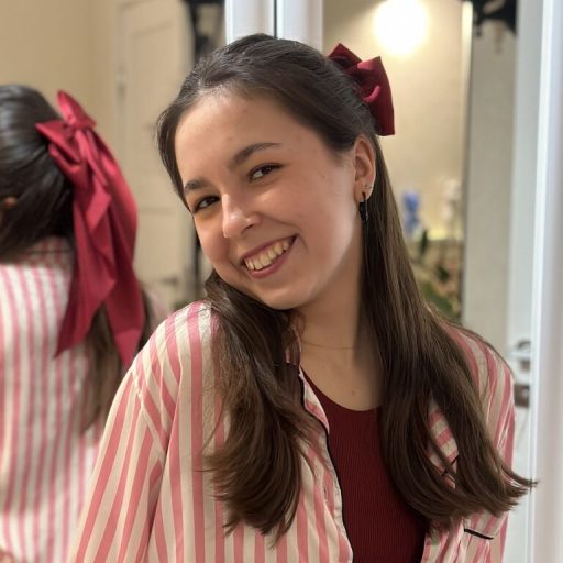 BellaSteaurd video photos image