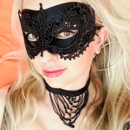 BelleDeLacrua video photos image