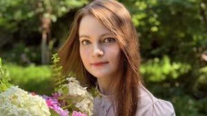 BethanyBloom shows recorded image
