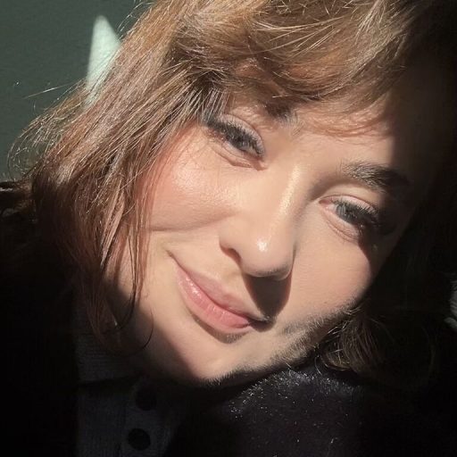 BettyShelby pussy show image