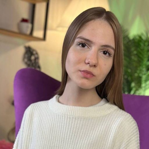 BillieDeangeles amateur lush image