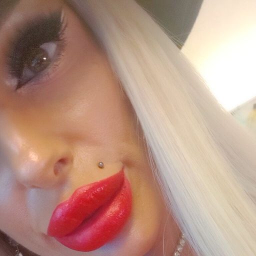 BlondeDelya videos pics image