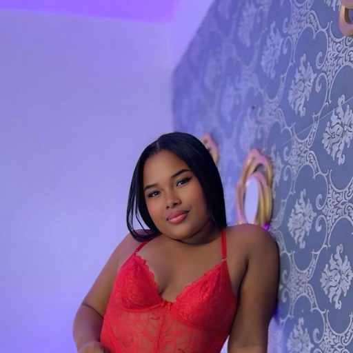 BriannaMartinez strip amateur image