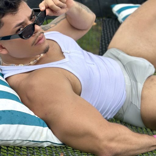 CamiloBlack amateur lush image