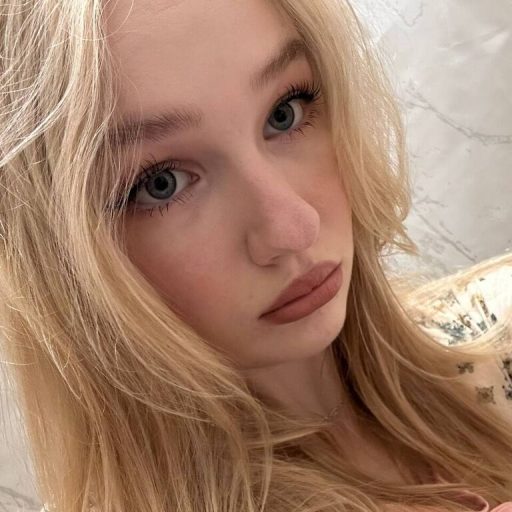 CandiFerretti masturbation pictures image