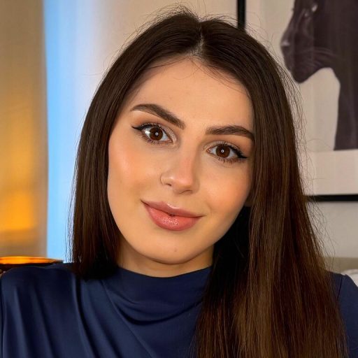 CasieDaisy naked porn image