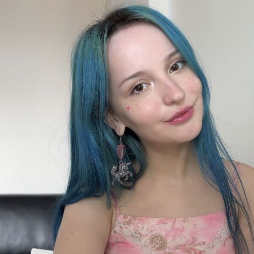 CassieBluebell free dildo image
