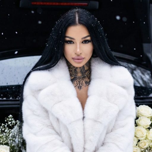 CherrieMadisson amateur lush image