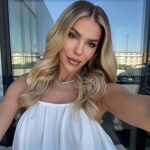 ChloeAmbre pictures toy image