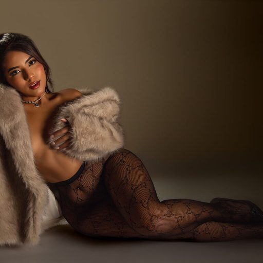 ChloeMilles pictures toy image