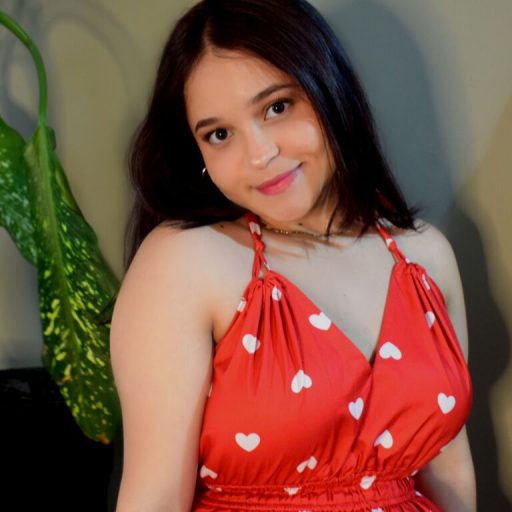 ChloeMontana recorded live image