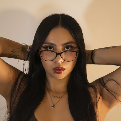 ChloeRiveiro shows recorded image