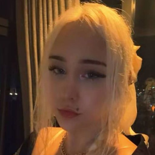 CoralBayn strip amateur image