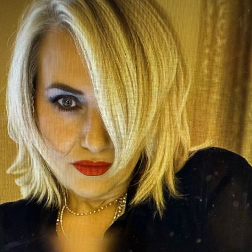 CorinneDior pictures toy image