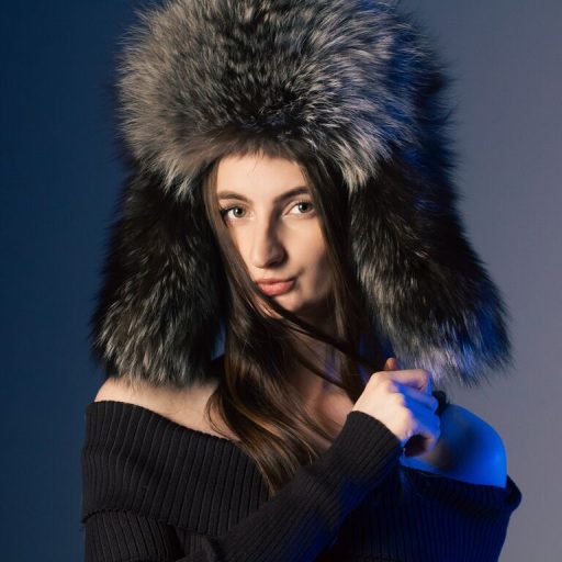 DaniaHollf pussy show image