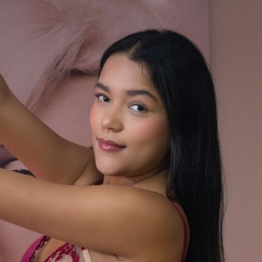 DaniaSulivan recorded live image