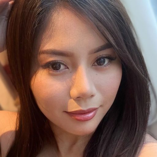 DanielaVynz online shows image