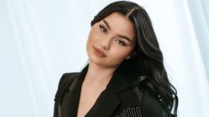 DaniellaBloom preview