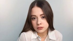 DanielleGrovier preview