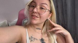DebbieTay preview