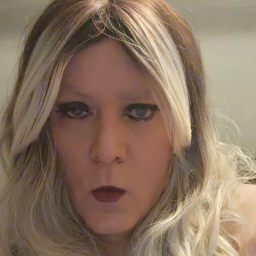 DeeDeetheCD show fingering image