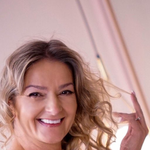 DelliaSmith pictures toy image