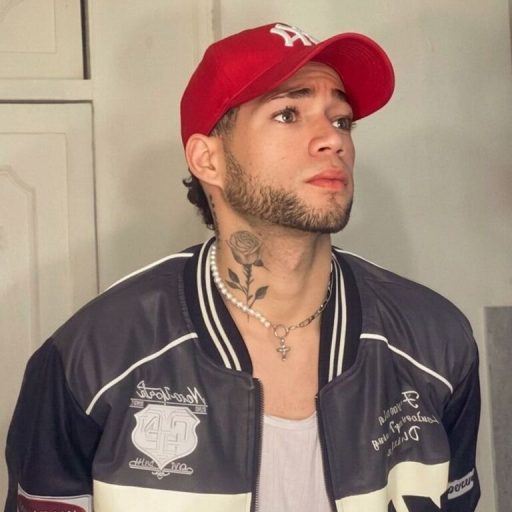 DenielTaylor cam naked image