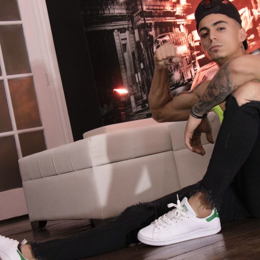 DerrickPierc photos webcam image